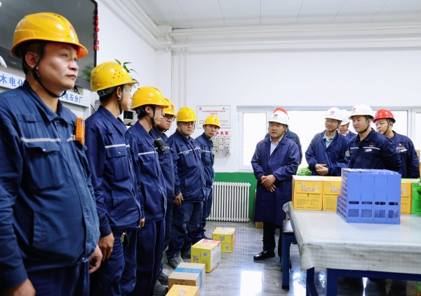 191687140593194848.jpg 雷宏春主题教育调研02.jpg