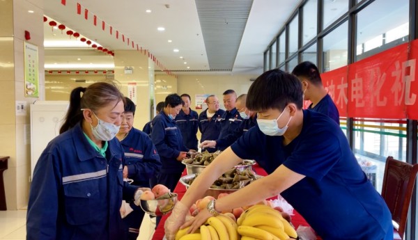 221687421403106411.jpg 送早餐.jpg