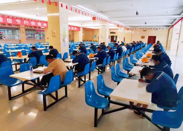 241687575260167305.jpg 监护人培训02.jpg