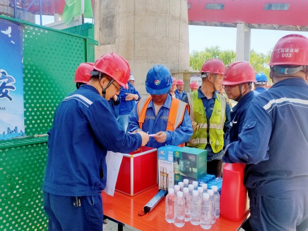 241687575365818883.jpg 工程部安全活动01.jpg