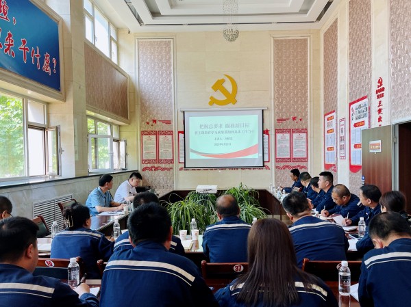 251687658541439772.jpg 问绪忠宣讲.jpg