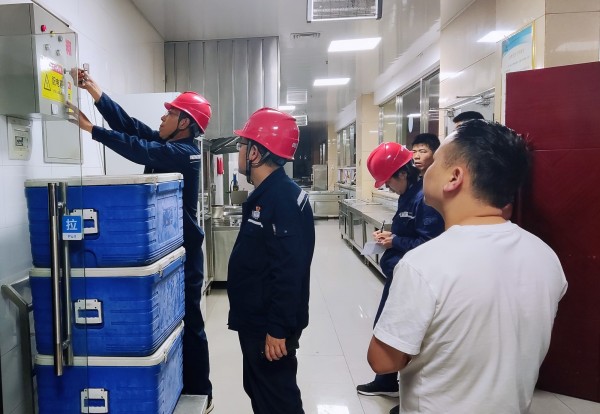 031688349153111389.jpg 七一 05.jpg