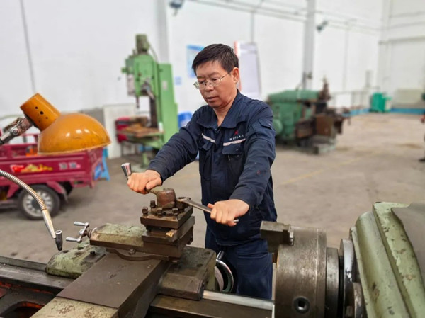 181689655005108650.jpg 丁军.jpg