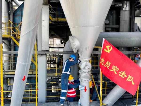 041693823001173572.jpg 问诊把脉03.jpg