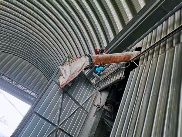 081694162975201449.jpg 加装振动器02.jpg