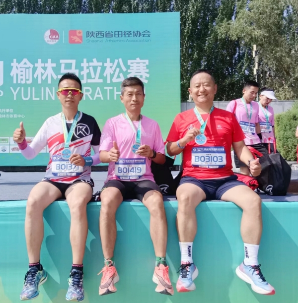 111694425118781695.jpg 榆林马拉松02.jpg