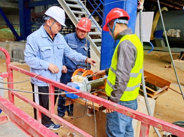 201695209661122215.jpg 外委检查.jpg