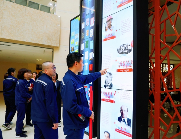 281695861678559748.jpg 读书分享02.jpg