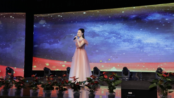 281695887367536219.jpg 中秋晚会03.jpg