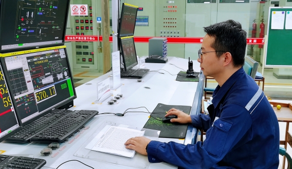 011696151881134959.jpg 坚守显担当03.jpg