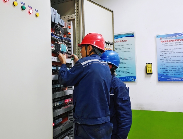 231698051651185430.jpg 配电室搬迁02.jpg