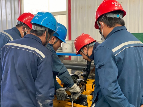 151702630421372013.jpg 挖潜增效04_副本.jpg