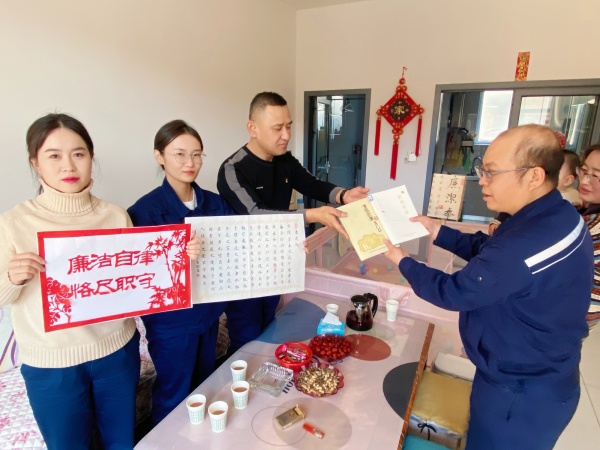 251703500290116794.jpg 电石党支部廉洁教育 (2)_副本.jpg