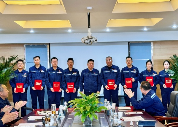 201710926552739822.jpg 表彰 (2).jpg