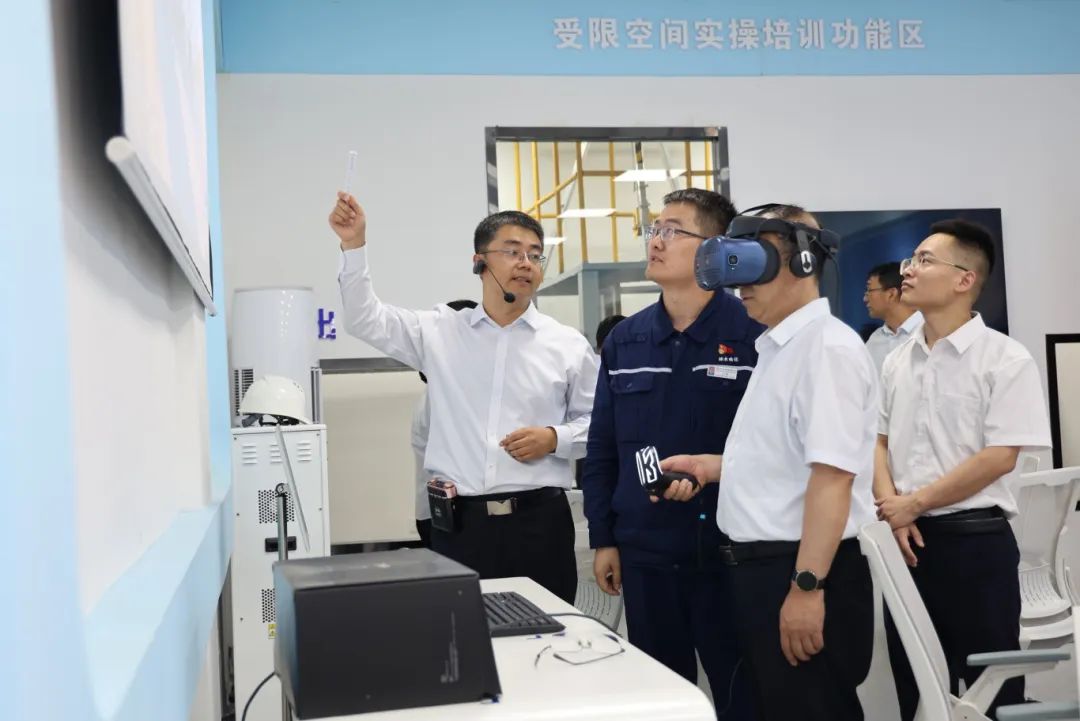 011722475045561730.jpg 319ed90b88e6c74a1af034877d5aa984.jpg